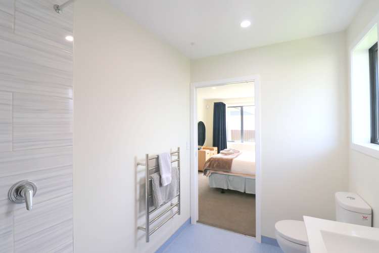 213 Queens Drive Windsor_14