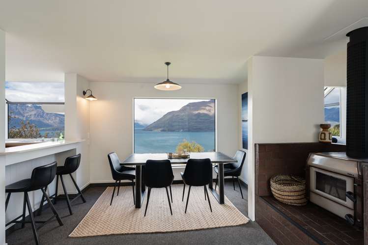 67 Wynyard Crescent Fernhill/Sunshine Bay_1