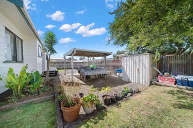 2/8 Freyberg Crescent_2