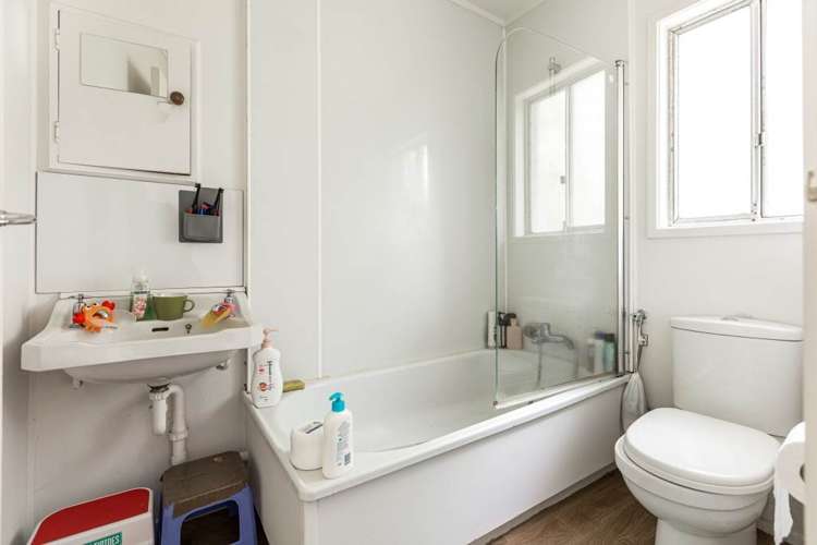 3/11 Aorangi Place Birkenhead_6