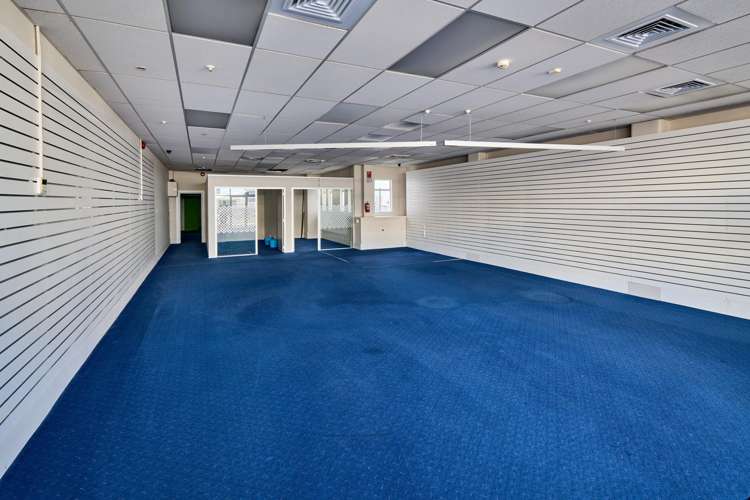 129-131 High Street Hutt Central_20