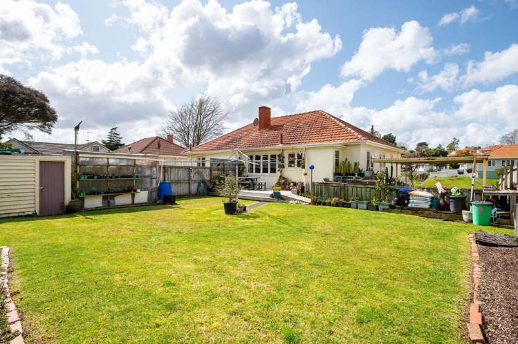 19 Plunket Terrace Hamilton East_8