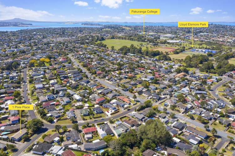1 Pixie Place Pakuranga Heights_17