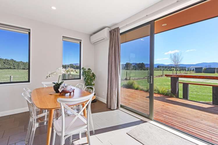 102 Glews Road Cust_11