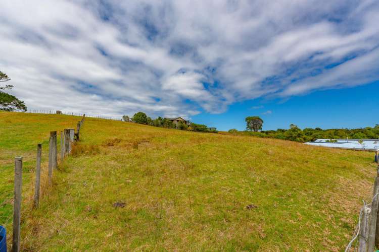 14b Wairere Road Waitakere_33