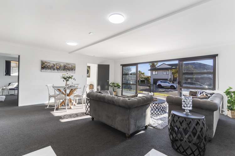 13 Arrowsmith Drive Clover Park_15