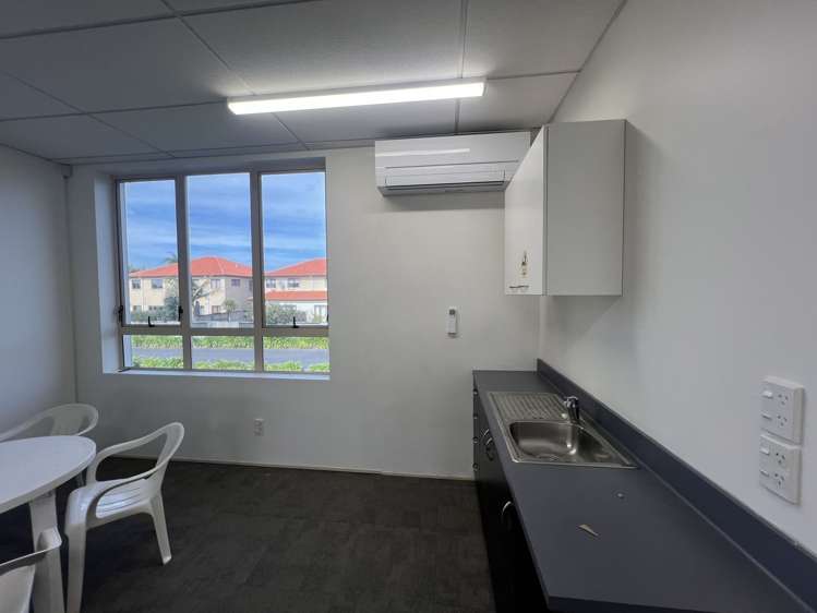 Unit I/2 Amera Place Pakuranga_5