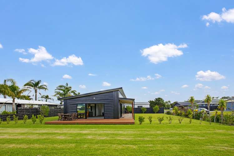 101 Kelly Jade Avenue Matarangi_26