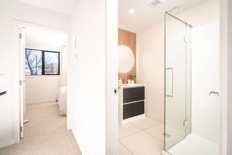 10-13/235 Karori Road Karori_8