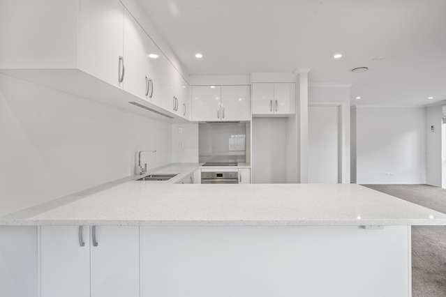 2/13 Crosher Place Silverdale_3