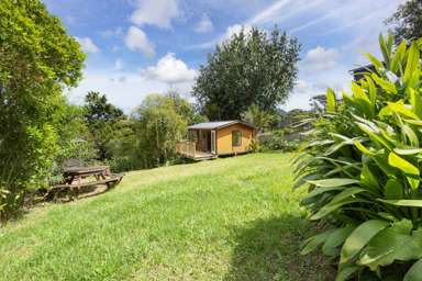 1111 Huia Road_2