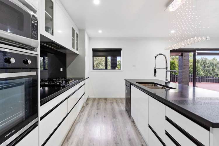7 Juvena Place_3