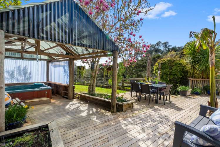 1180 East Coast Road Redvale_15