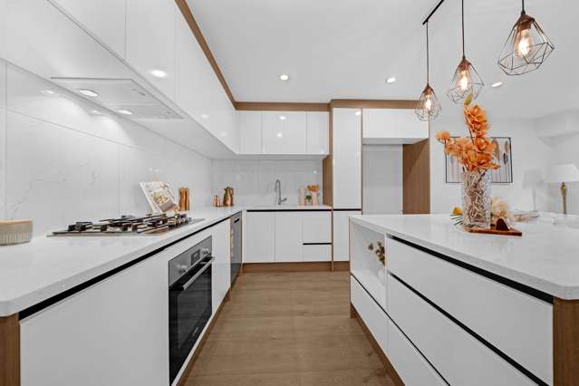 5 Puhakehake Place Flat Bush_4