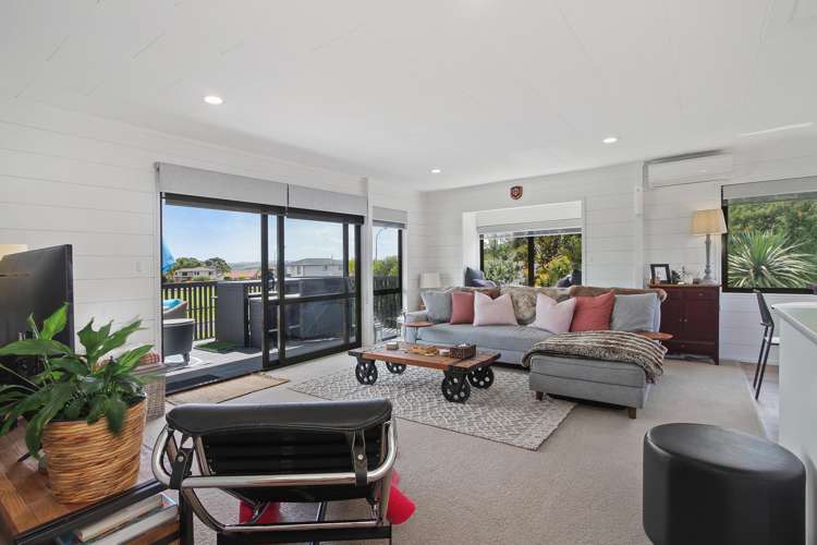3 Stella Drive Clarks Beach_9