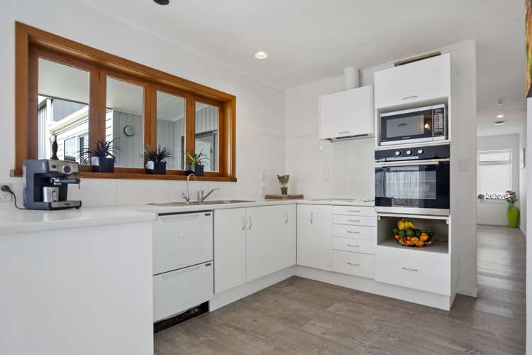 300 Port Road Whangamata_5