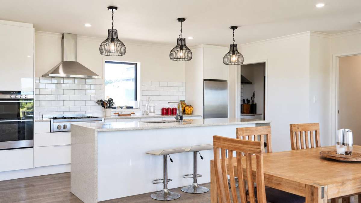 380 Churchill East Road_3