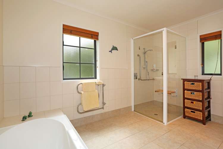 24 Lauren Grove Papakura_11