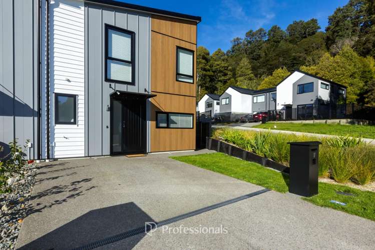 17 Dovey Katene Horvath Street_0