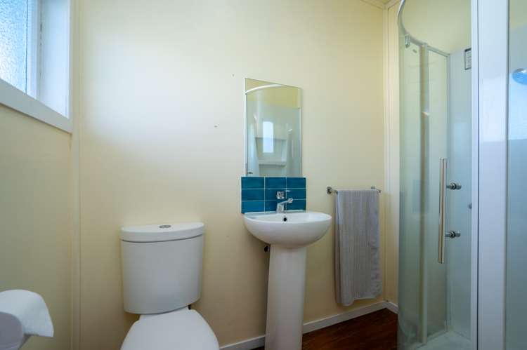 33 Tennyson Street Leamington_13