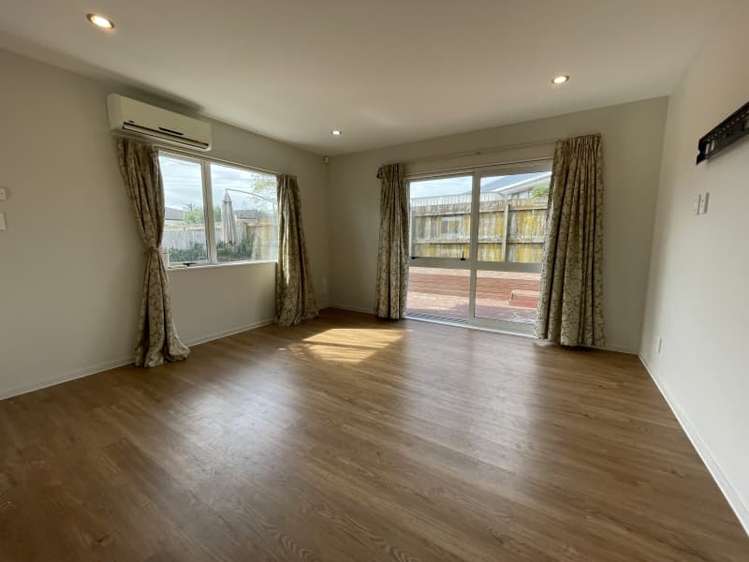 12 John Broad Place Flat Bush_2