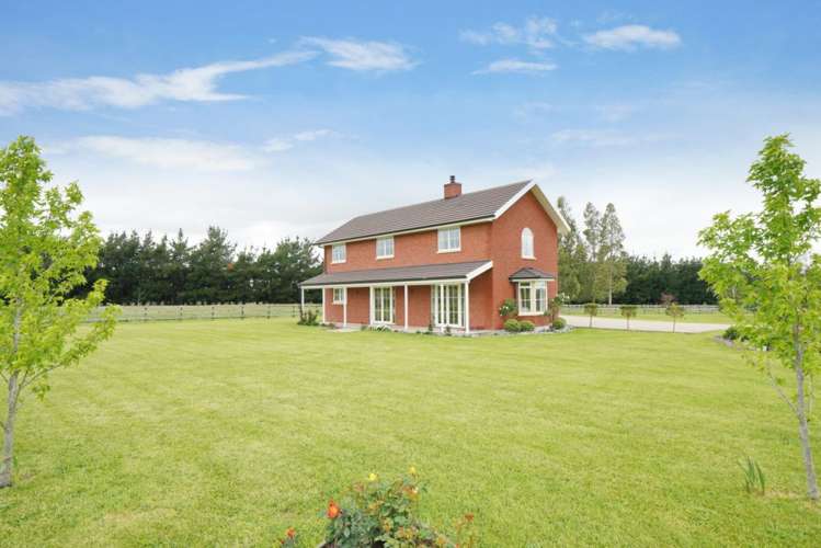 64 Davis Road Cust_23