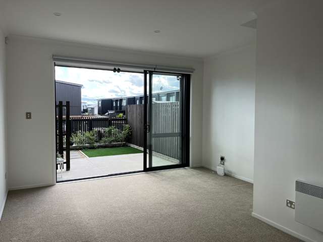 18 Hobsonville Point Road Hobsonville_4