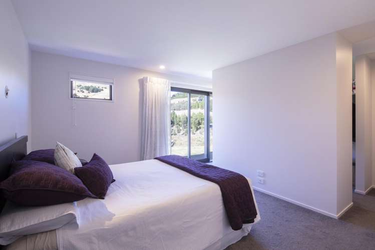 7 Longlands Street Dalefield/Wakatipu Basin_10