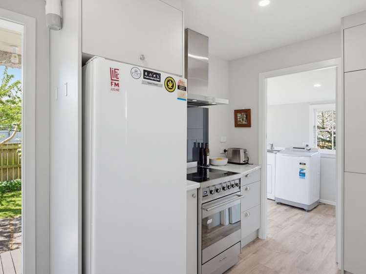23 Godwin Crescent College Estate_18