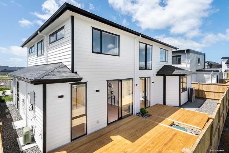 4 Irving Place Hobsonville_11