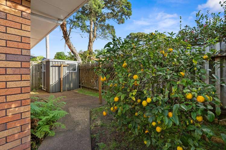 8A Forest Glen Orewa_24