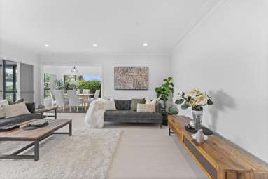 23 Lawrence Crescent_3