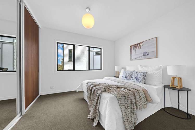 84 Norwood Drive Flat Bush_19