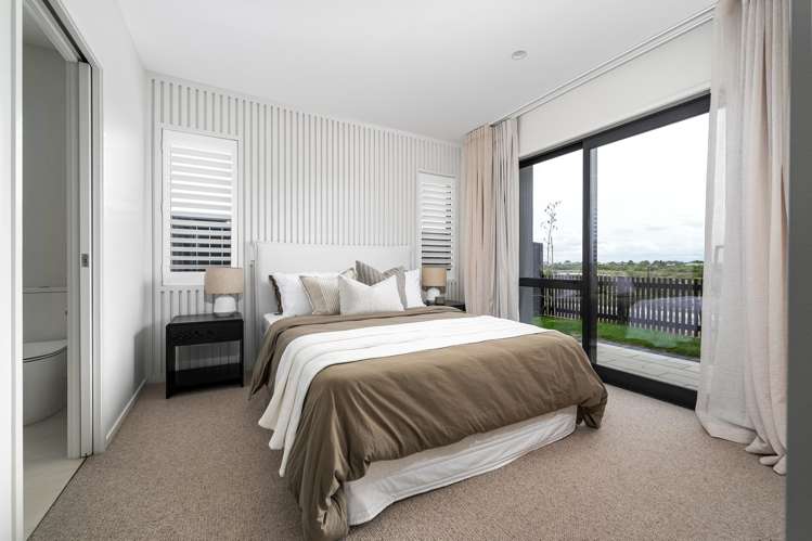 17 Horseshoe Terrace Baverstock_8