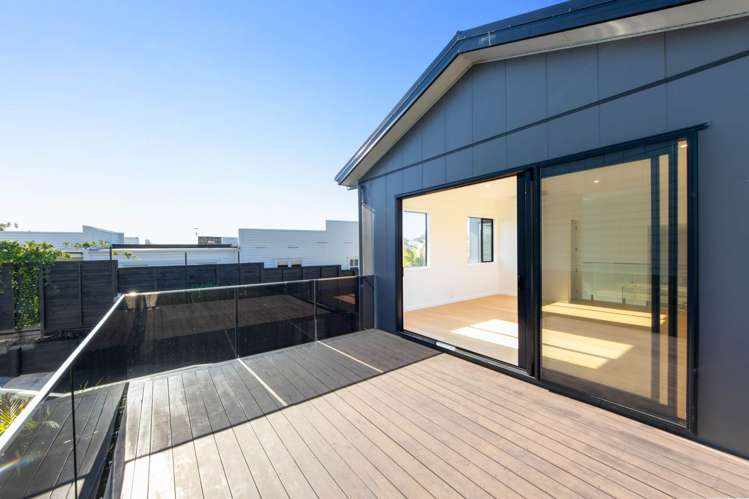 27B Larchwood Avenue_0