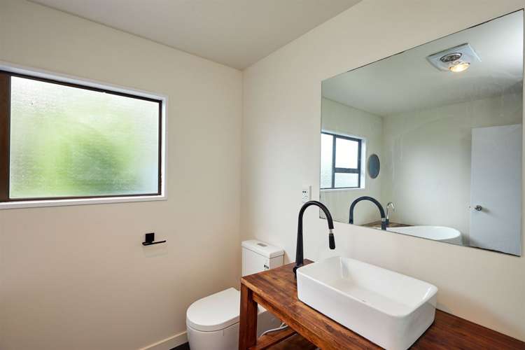 143 South Bay Parade Kaikoura_25