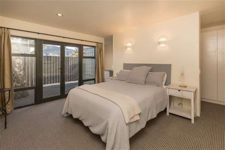 26 Dale Street Albert Town_8