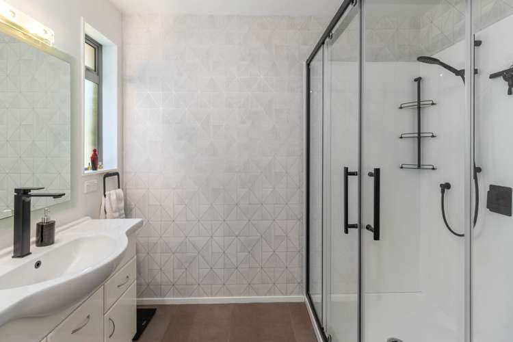 2 Hitaua Place Redwoodtown_21