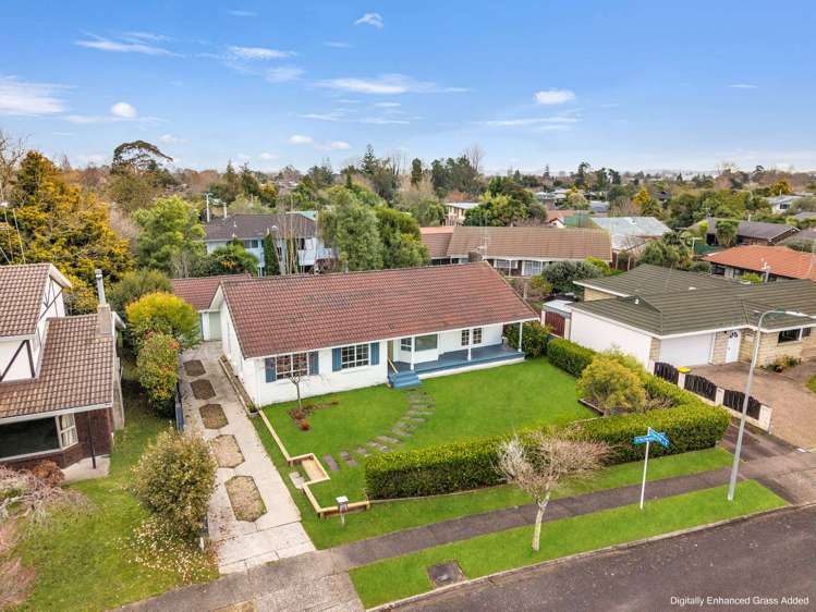 32 Mcmeekan Avenue Chartwell_28