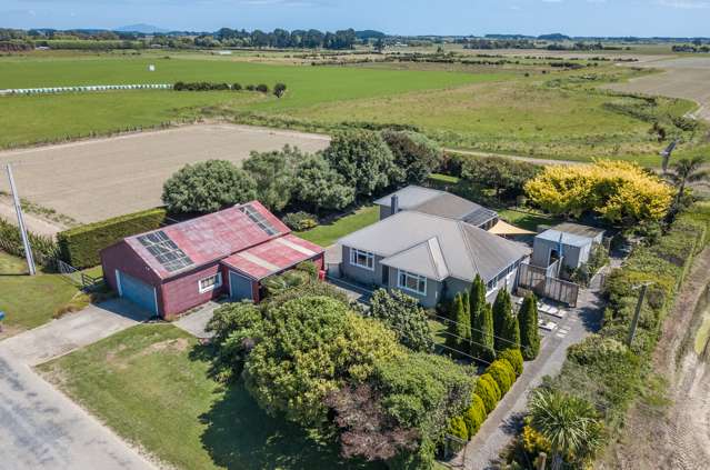 83 Hoggs Road, Kuku Manakau_1