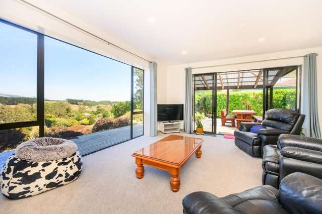 70 Pacific Drive Fitzherbert_1