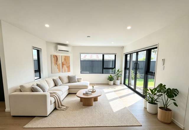 Brand new 4 bedroom family home with self contain unit with separate entry