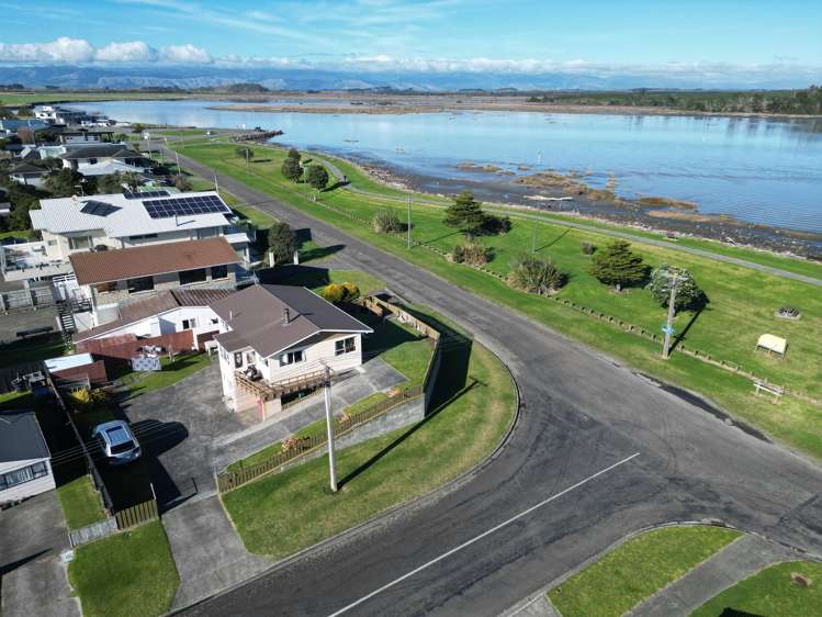 34 Linklater Avenue Foxton Beach_2