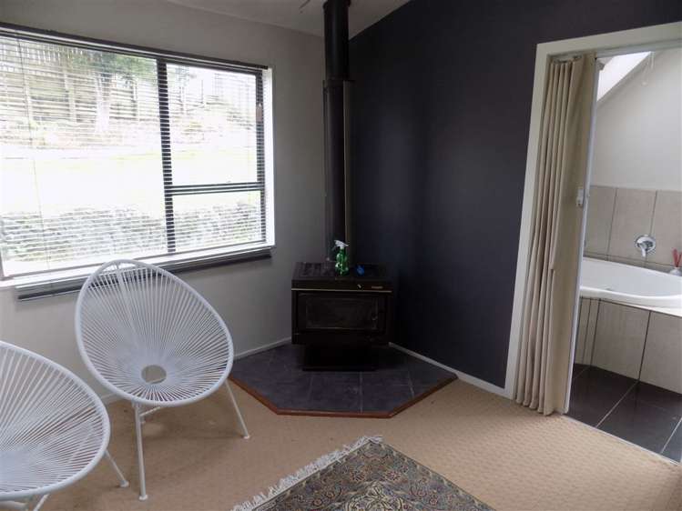 8 Claret Place Henderson_13