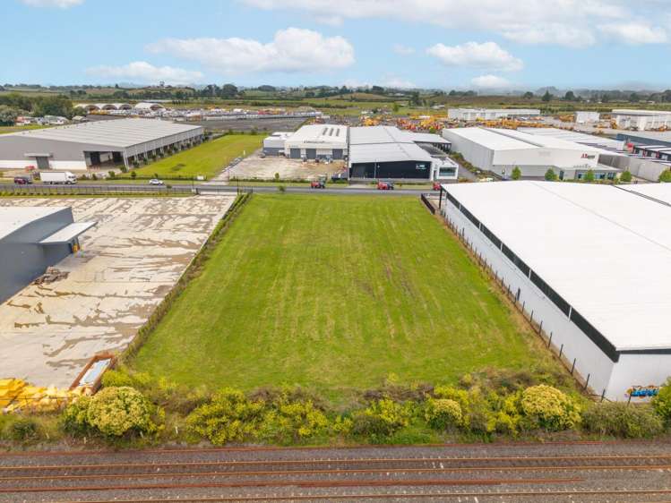 14 Earthmover Crescent Te Rapa_6