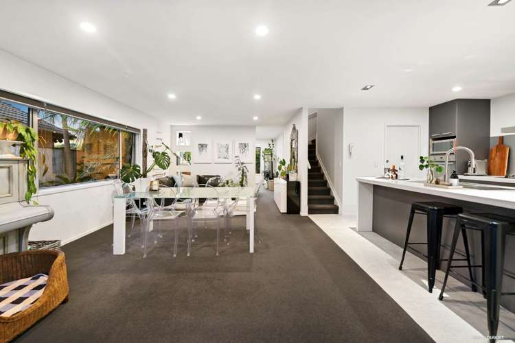 42 Flintridge Drive Flat Bush_9