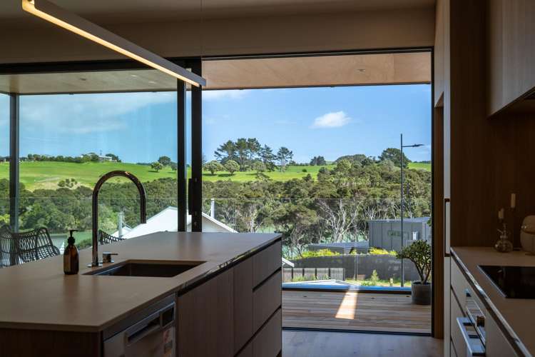 7 Pekapeka Street Raglan_5