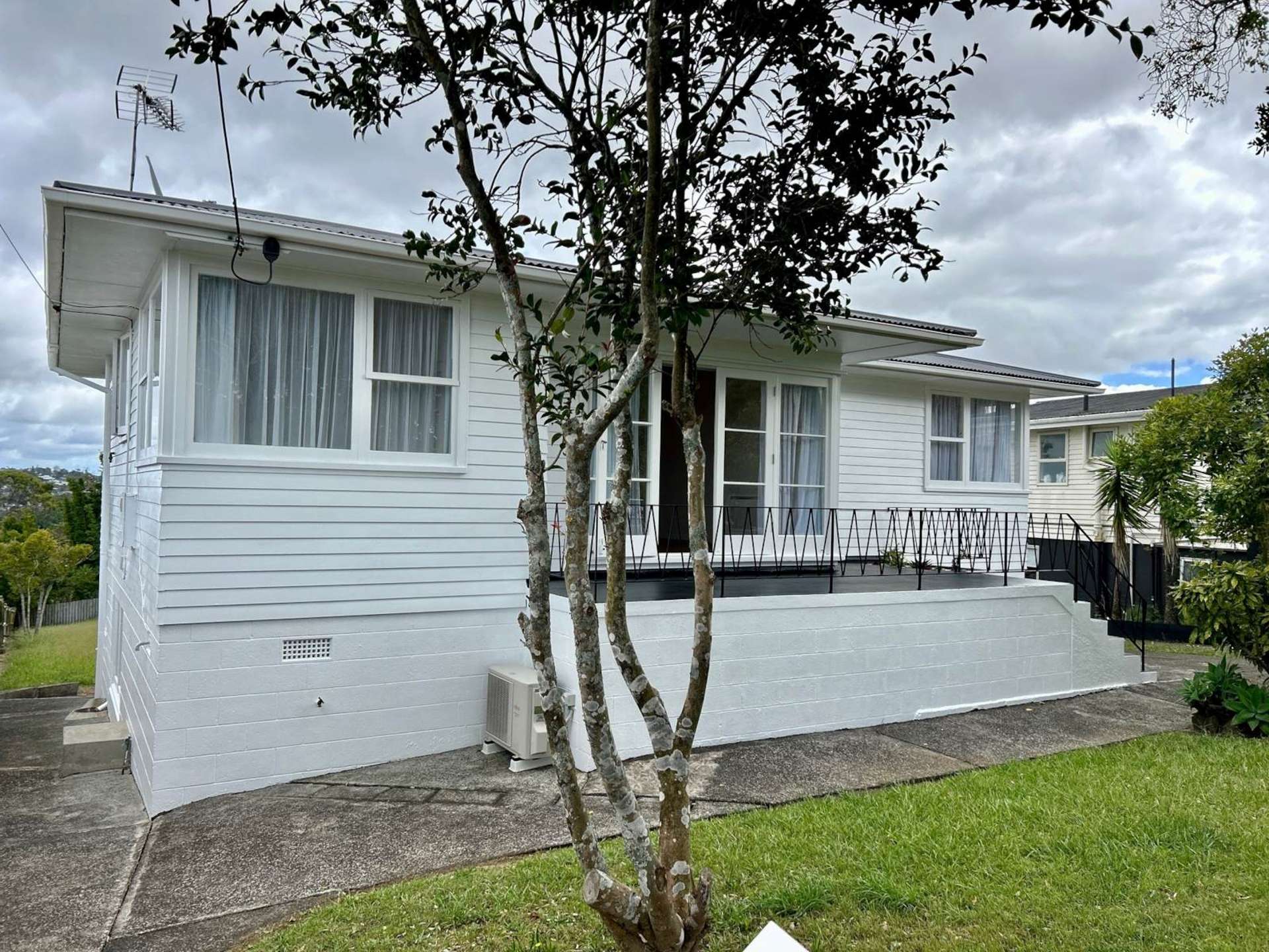 326 East Coast Road Sunnynook North Shore City Houses for Rent