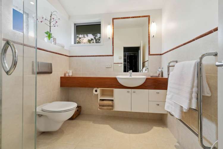 36 Oakford Park Crescent Greenhithe_30