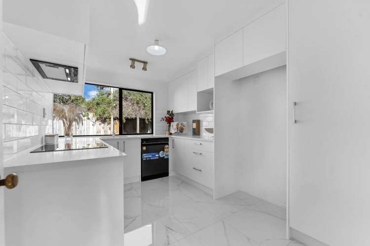 21b College Road Northcote_13